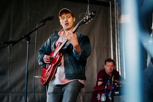 Brad Hunter rocks the park at Cae Glas Live