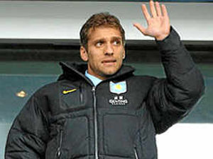 Supporting image for story: Stiliyan Petrov could lead Aston Villa out at Wembley