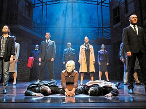 Supporting image for story: Stage roles like this are in my blood, says Lyn Paul ahead of her appearance in Blood Brothers at Wolverhampton Grand