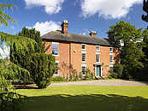 Supporting image for story: Sculpture mansion up for £1.75m