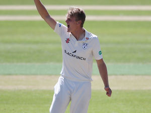 Supporting image for story: Kuhnemann is Durham hero as Worcestershire lose