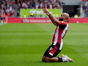 Supporting image for story: Bryan Mbeumo at the double as Brentford spoil Aaron Ramsdale’s Southampton debut