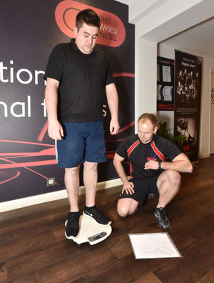 WOLVERHAMPTON COPYRIGHT EXPRESS&STAR TIM THURSFIELD 16/01/16
Biggest loser competition at Chris Jewkes Gym, Tettenhall. Damon Stanton on the scales.