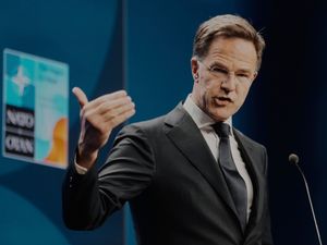 Supporting image for story: Nato chief praises Trump for making Europe ‘pay in a big way’ on defence