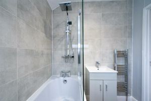 The newly fitted bathroom. Photo: Holland Broadbridge/Rightmove