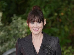 Supporting image for story: Winona Ryder says she still plays poker with Al Pacino