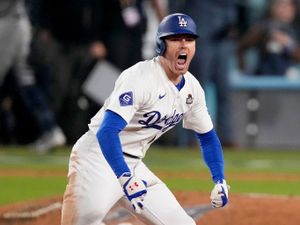 Supporting image for story: LA Dodgers beat New York Yankees with walk-off grand slam in World Series opener