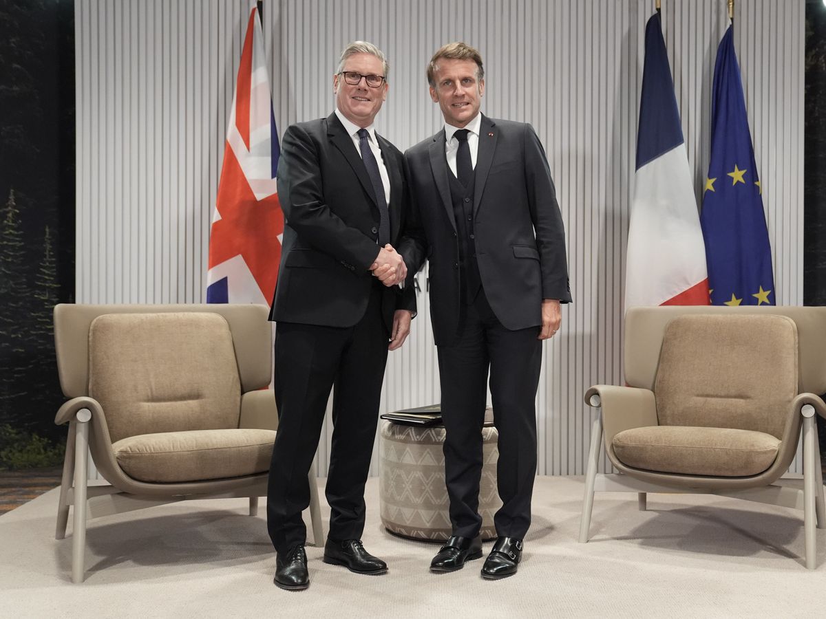 UK-France relationship ‘key’ to migration, No 10 says ahead of Macron meeting