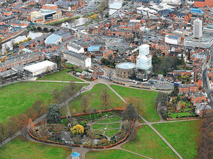 Supporting image for story: Man carrying drugs in Shrewsbury Quarry ran away from police
