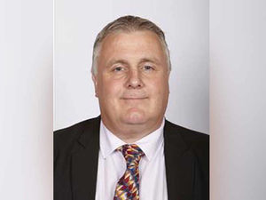 Supporting image for story: Benefits cheat Labour councillor steps down after fraud conviction