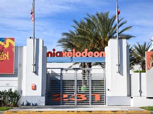 Supporting image for story: TV producer Dan Schneider responds to allegations about behaviour at Nickelodeon