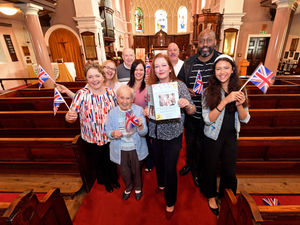 Supporting image for story: Singers take on mammoth 12-hour Jubilee singathon to raise funds for charity