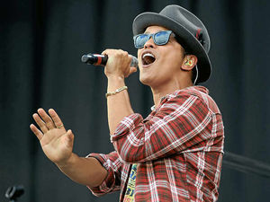 Supporting image for story: Bruno Mars speaks ahead of Birmingham gig