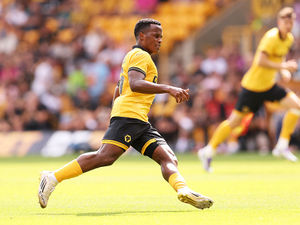 Supporting image for story: Fan column: Hard-working Wolves still lacking in game-changing quality
