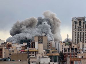 Supporting image for story: Iran ‘not looking for ceasefire’ amid new attacks on Israel and Gulf nations