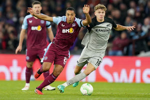 Aston Villa's Youri Tielemans and AZ Akmaar's Sven Mijnans