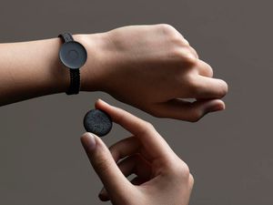 Supporting image for story: This wearable tech for cryptocurrencies is unlocked via your heartbeat
