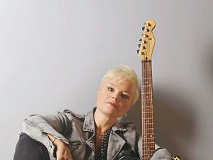 Supporting image for story: Wolverhampton's Rebecca Downes goes back to her roots with hometown gig