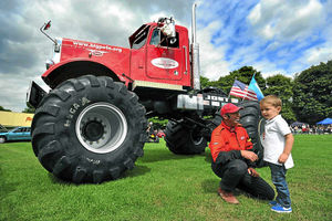 Driver Michael Murty with Alfie Bird, 3