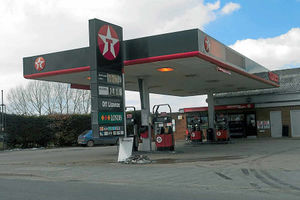 Supporting image for story: Petrol cost gap grows as cut not passed on