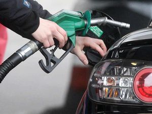 Supporting image for story: Warnings of air pollution stuck on petrol pumps in Shrewsbury and Telford