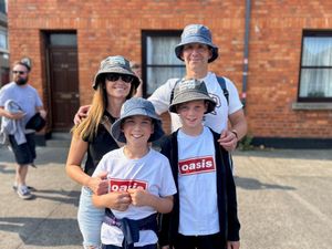 Supporting image for story: Oasis pay tribute to Irish roots in sell-out Dublin reunion gig