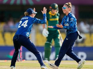 Supporting image for story: England hammer South Africa in flying start to World Cup