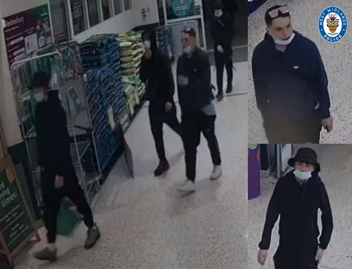 Cash stolen from teen in Black Country bus station