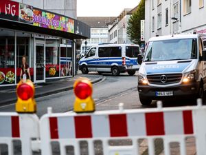 Supporting image for story: Police search for knife attacker who killed three in German city of Solingen