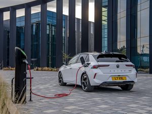 Supporting image for story: Vauxhall Astra receives updated plug-in hybrid powertrain
