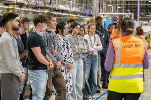 Jamal Qurban and Jasmeeq Kaur Phal lead the students on a tour round the facility.