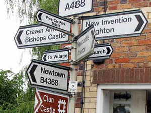 Supporting image for story: Information overload with Clun's signs