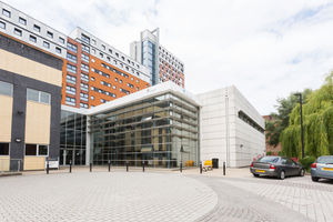 Optegra Eye Hospital Birmingham in Aston