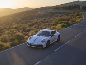 Supporting image for story: Porsche adds new lightweight Carrera T model to latest generation of 911