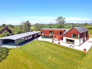 Supporting image for story: VIDEO and PICTURES: This luxury Staffordshire mansion could be yours... for £2.75 million