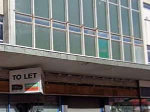 Supporting image for story: Plan to divide one of Wolverhampton's largest empty retail buildings into 5 smaller shops - Here's what we know