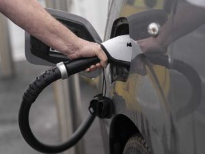 Supporting image for story: Sales of new electric cars outperform market