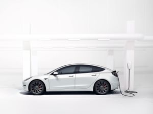 Supporting image for story: Electric vehicle uptake is behind schedule to meet Government targets