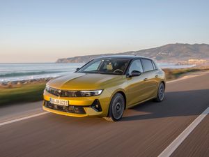 Supporting image for story: First Drive: Is the new Vauxhall Astra the best one yet?