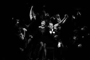 Hayley Tamaddon as Roxie Hart and John Partridge as Billy Flynn. Photo by Catherine Ashmore