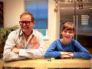 Supporting image for story: Alan Carr surprises child star who will play comedian in new 1980s-set sitcom