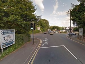 Supporting image for story: Gas work causes delays on A41 Tettenhall Road
