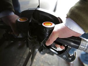 Supporting image for story: Government set to bring in E10 fuel to tackle emissions