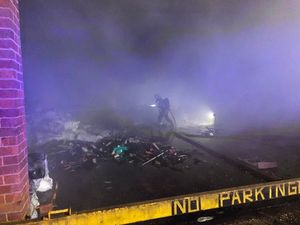 Supporting image for story: Firefighters tackle Wolverhampton factory blaze