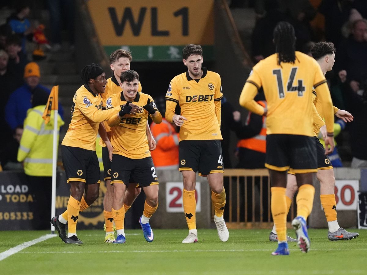 Liverpool stunned by Wolves late show Liverpool stunned by Wolves late show