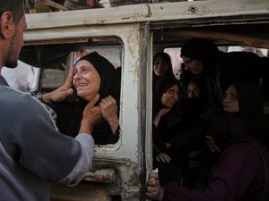 Supporting image for story: At least 20 dead following latest Israel strikes on Gaza