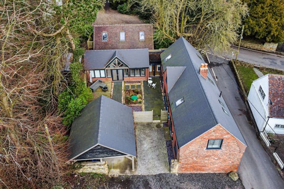 Stunning three-bedroom coach house in Little Wenlock with private courtyard