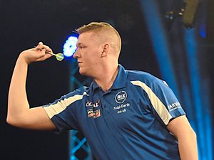 Supporting image for story: Shropshire's David Pallett shocks the darting world at UK Open