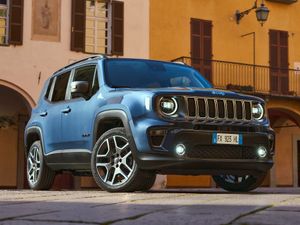 Supporting image for story: First drive: The Jeep Renegade 4xe brings low emissions and uncompromised off-road ability to the crossover segment
