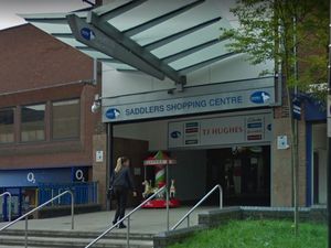 Supporting image for story: Machete and hammer seized as group of teenagers clash at Walsall shopping centre